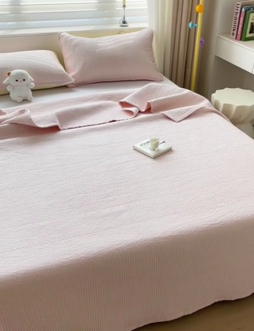 91家纺网 家纺一手货源 找家纺 羽爱家纺 2024新款双面纯色全棉水洗床盖 浅玉