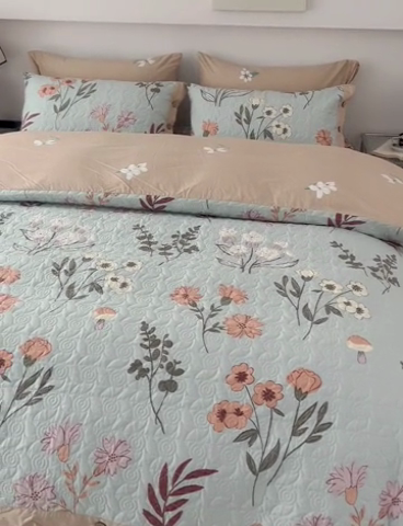 91家纺网 家纺一手货源 找家纺 优乐家纺 2025新款纯棉印花夹棉系列四件套-纽扣款 南薇