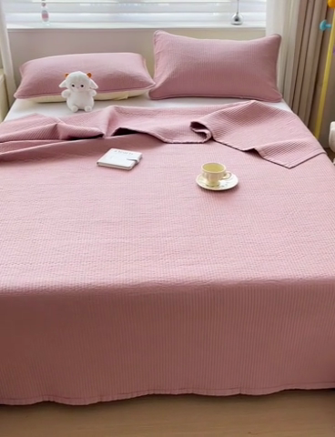 91家纺网 家纺一手货源 找家纺 羽爱家纺 2024新款双面纯色全棉水洗床盖 豆沙