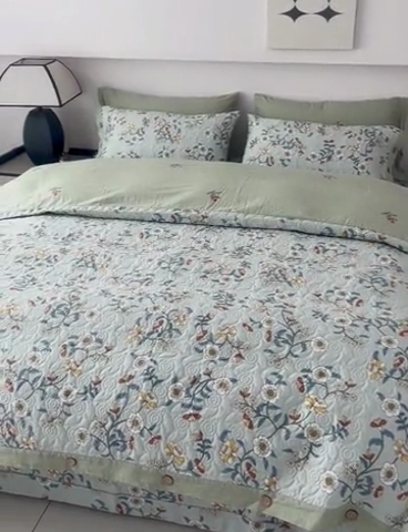 91家纺网 家纺一手货源 找家纺 优乐家纺 2025新款纯棉印花夹棉系列四件套-纽扣款 朵唯
