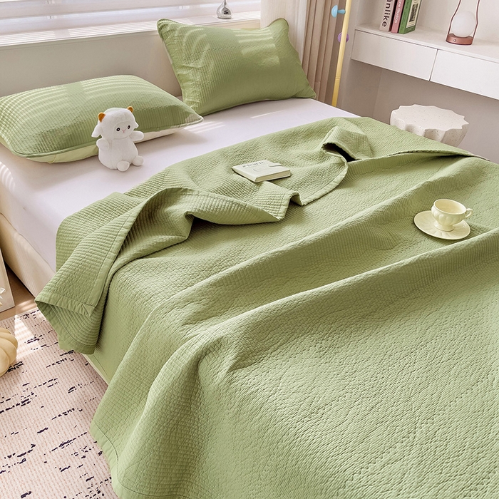 91家纺网 家纺一手货源 找家纺 羽爱家纺 2024新款双面纯色全棉水洗床盖 浅绿