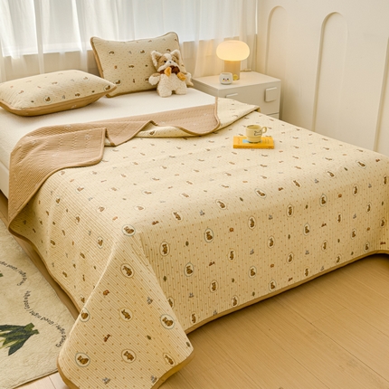 金丝鸟家纺 2024新款双面全棉夹棉床盖 美美熊