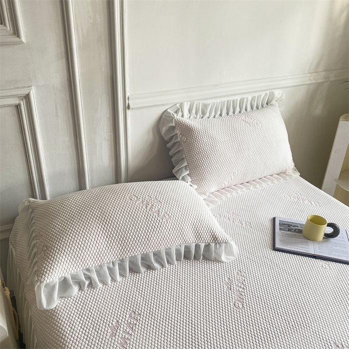 91家纺网 家纺一手货源 找家纺 叠派家纺 2024新款抗菌冰豆豆床裙款凉席-皇冠系 冰豆豆皇冠系列-床裙款 蜜桃粉