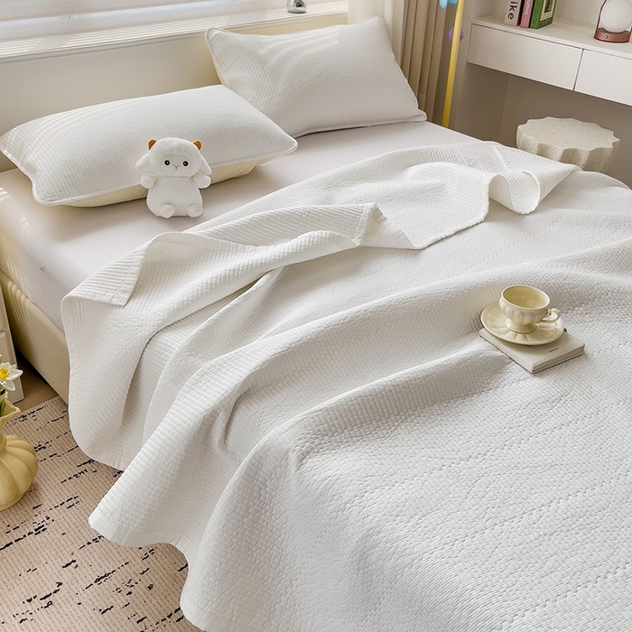 91家纺网 家纺一手货源 找家纺 羽爱家纺 2024新款双面纯色全棉水洗床盖 奶白