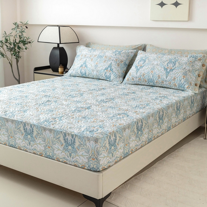 91家纺网 家纺一手货源 找家纺 优乐家纺 2025新款纯棉印花夹棉床笠三件套系列-纽扣款 普卡拉-兰