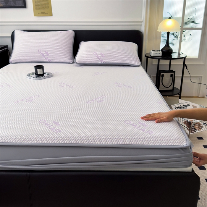 91家纺网 家纺一手货源 找家纺 叠派家纺 2024新款抗菌冰豆豆床笠款凉席-皇冠 皇冠-冰藤紫