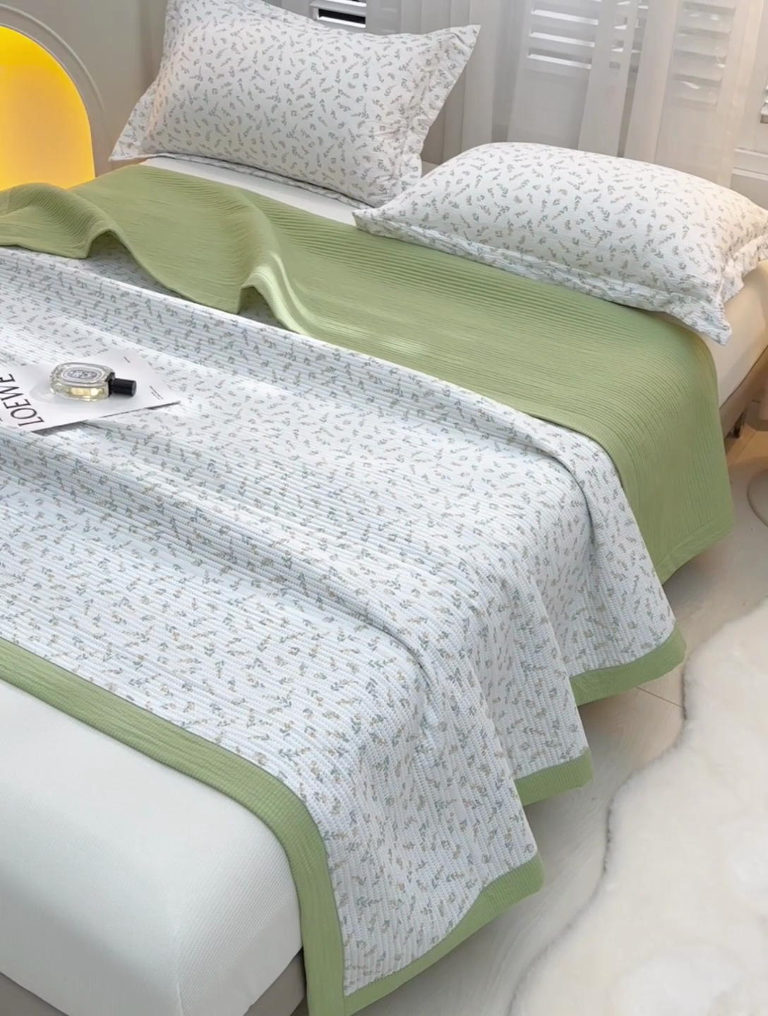 91家纺网 家纺一手货源 找家纺 圣楚家纺 2024新款A类泡泡棉夹棉床盖七里香