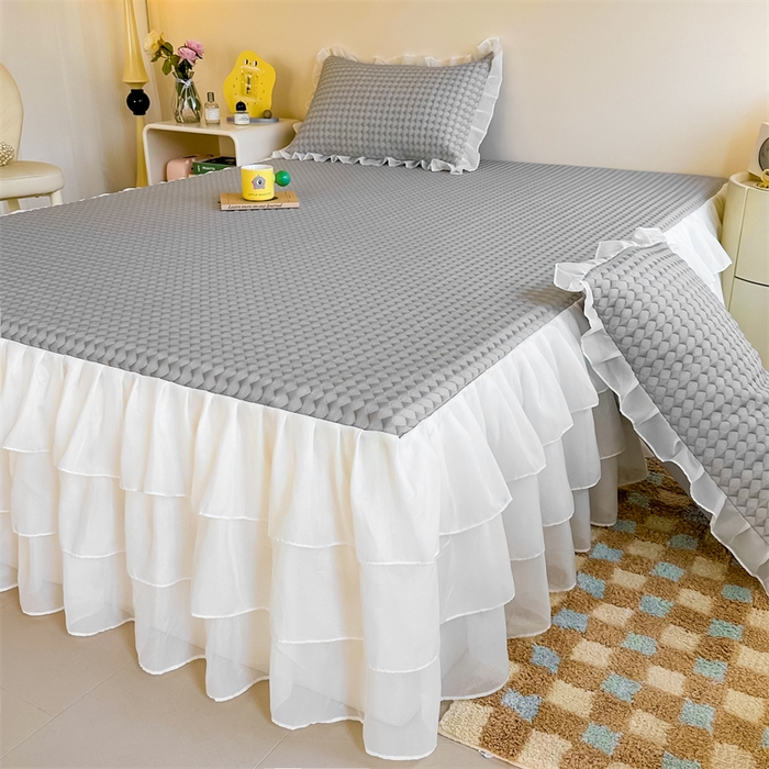 91家纺网 家纺一手货源 找家纺 屹成家纺 2024新款PE高分子冰丝凉席床裙款 菱形格-灰