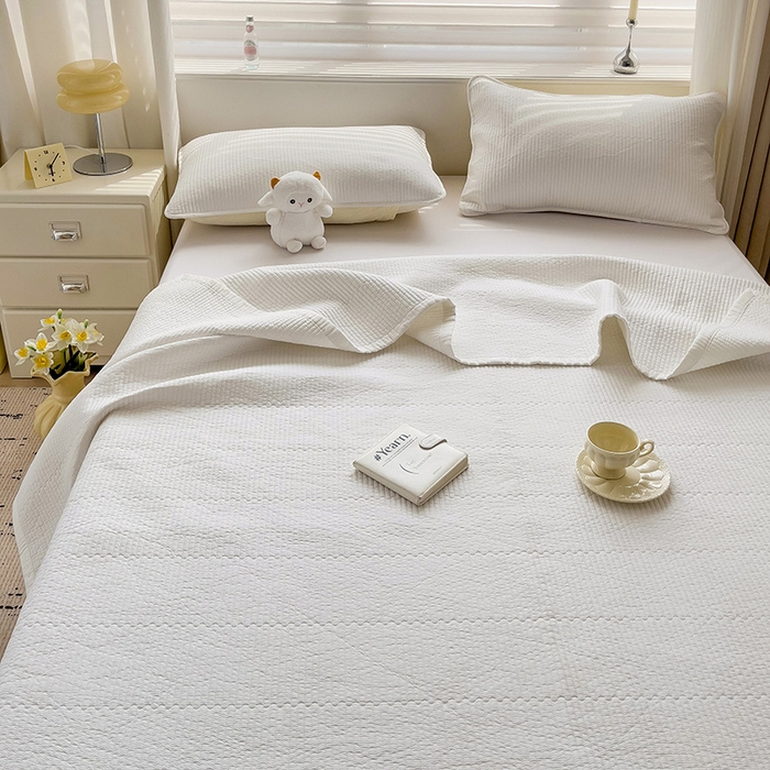 91家纺网 家纺一手货源 找家纺 羽爱家纺 2024新款双面纯色全棉水洗床盖 奶白