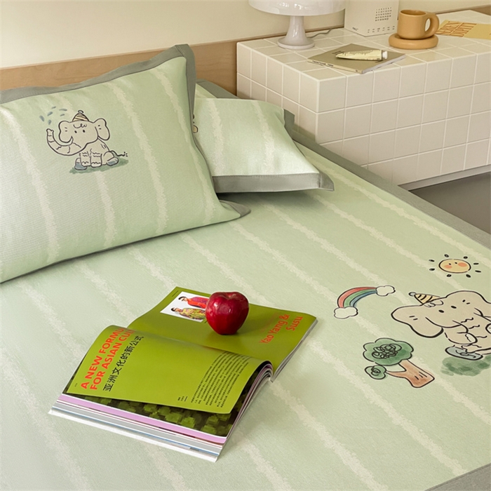 91家纺网 家纺一手货源 找家纺 圆岛家纺 2024新款900D卡通冰丝养生席 假日小象