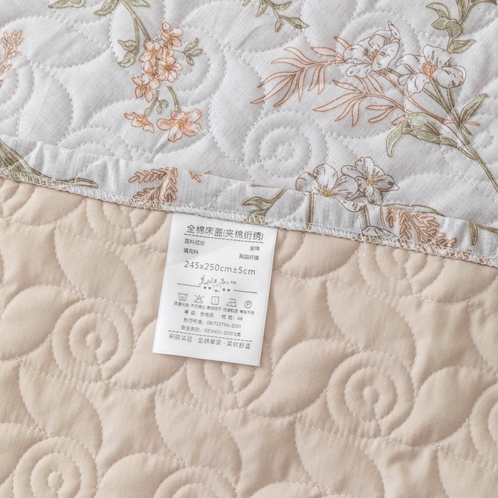 91家纺网 家纺一手货源 找家纺 优乐家纺 2025新款纯棉印花夹棉系列床盖三件套-纽扣款 清婉