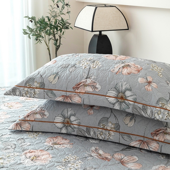 91家纺网 家纺一手货源 找家纺 优乐家纺 2025新款全棉斜纹13376宽边枕头套 蔚然花