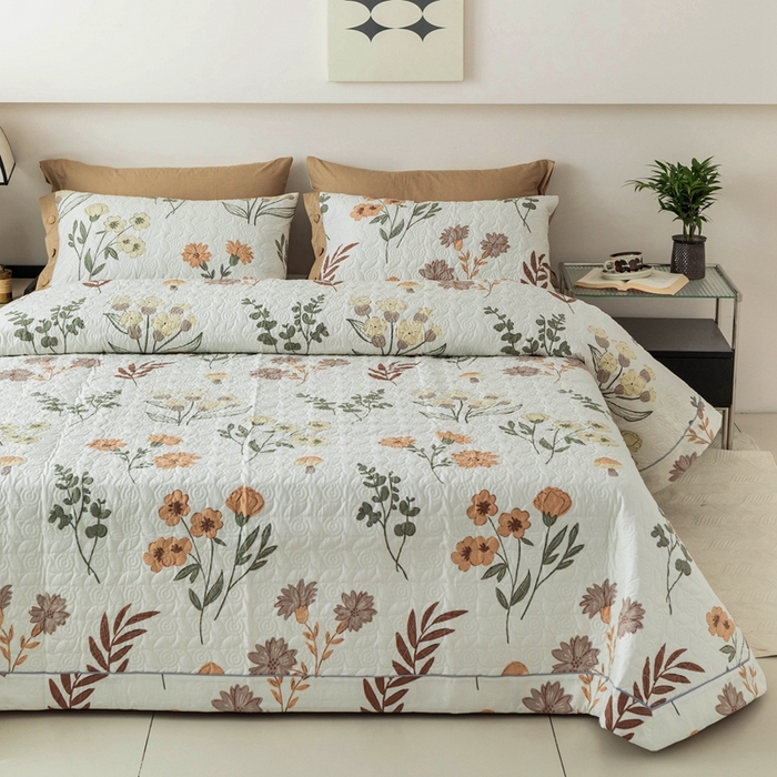 91家纺网 家纺一手货源 找家纺 优乐家纺 2025新款纯棉印花夹棉系列床盖三件套-纽扣款 南薇