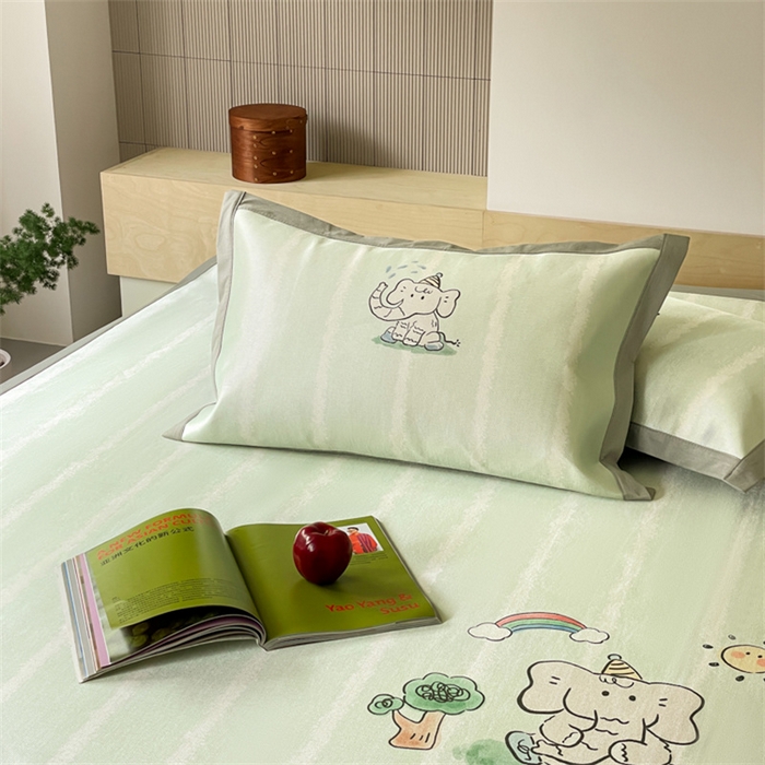 91家纺网 家纺一手货源 找家纺 圆岛家纺 2024新款900D卡通冰丝养生席 假日小象