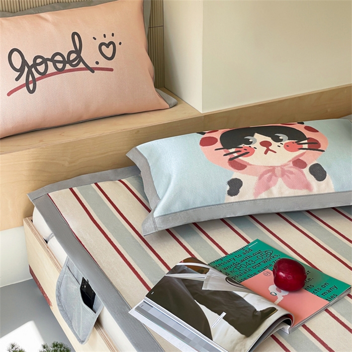 91家纺网 家纺一手货源 找家纺 圆岛家纺 2024新款900D卡通冰丝养生席 小奶猫