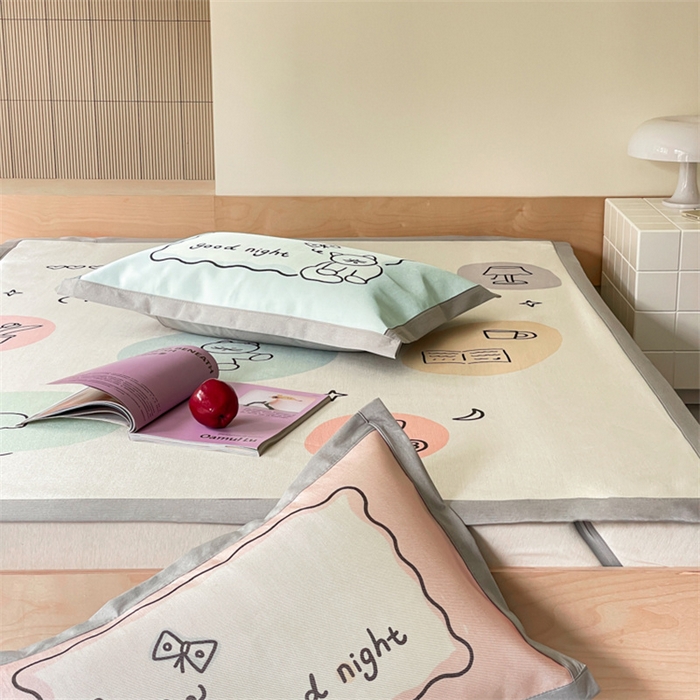 91家纺网 家纺一手货源 找家纺 圆岛家纺 2024新款900D卡通冰丝养生席 五彩小咪