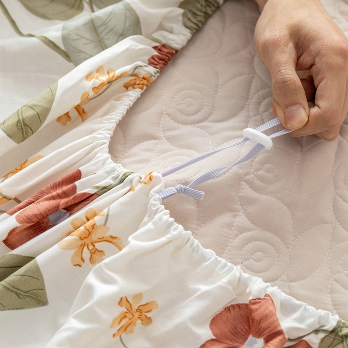 91家纺网 家纺一手货源 找家纺 优乐家纺 2025新款纯棉印花夹棉床笠三件套系列-纽扣款 和颜悦色