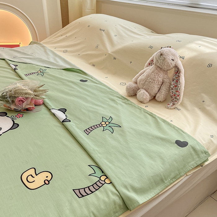 91家纺网 家纺一手货源 找家纺 绵庭家纺 2024新款全棉印花隔脏睡袋 熊猫戏水绿