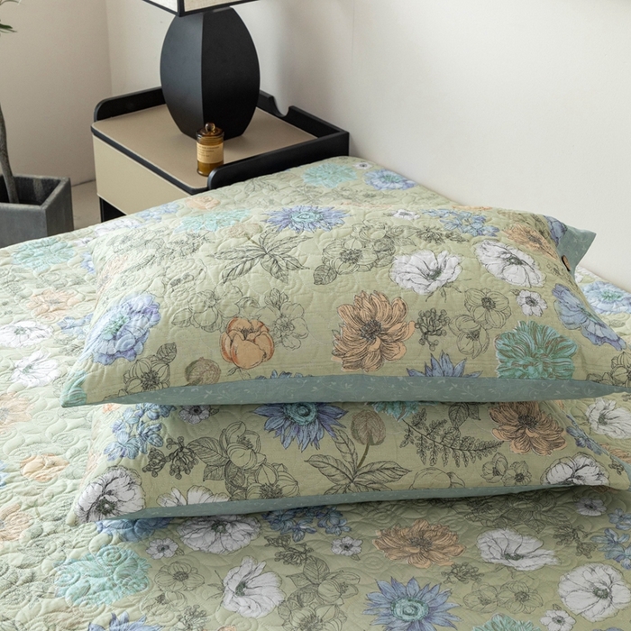 91家纺网 家纺一手货源 找家纺 优乐家纺 2025新款纯棉印花夹棉枕套系列-纽扣款 安琪-绿