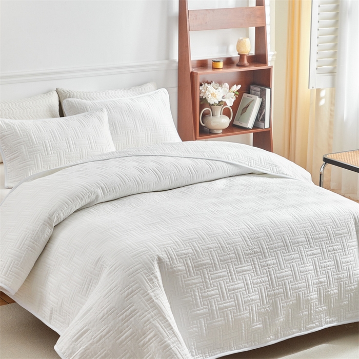 91家纺网 家纺一手货源 找家纺 （总）温宁 2024新款横竖格四季夹棉床盖