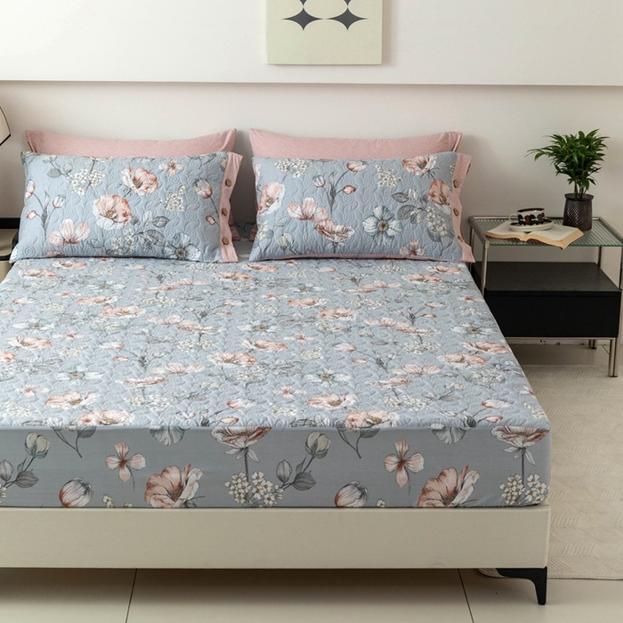 91家纺网 家纺一手货源 找家纺 优乐家纺 2025新款纯棉印花夹棉床笠三件套系列-纽扣款 蔚然花