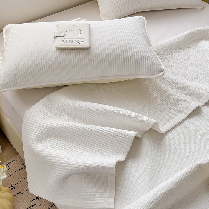 91家纺网 家纺一手货源 找家纺 羽爱家纺 2024新款双面纯色全棉水洗床盖 奶白