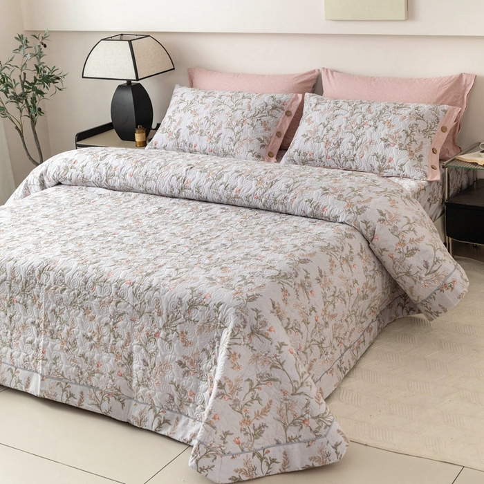 91家纺网 家纺一手货源 找家纺 优乐家纺 2025新款纯棉印花夹棉系列床盖三件套-纽扣款 清婉