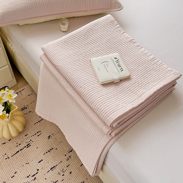 91家纺网 家纺一手货源 找家纺 羽爱家纺 2024新款双面纯色全棉水洗床盖 浅玉