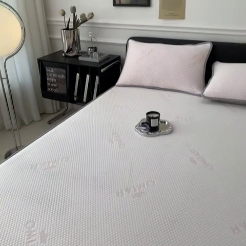 91家纺网 家纺一手货源 找家纺 叠派家纺 2024新款抗菌冰豆豆床笠款凉席-皇冠 皇冠-蜜桃粉