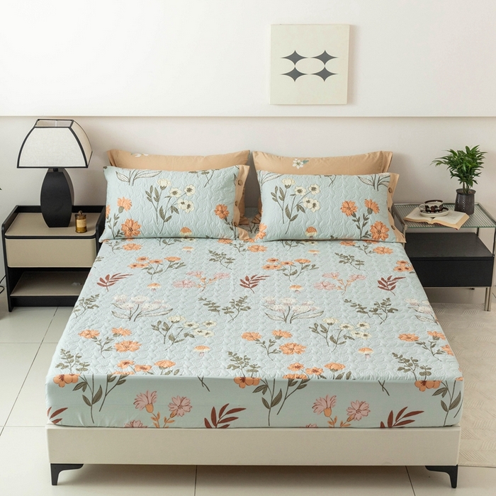 91家纺网 家纺一手货源 找家纺 优乐家纺 2025新款纯棉印花夹棉床笠三件套系列-纽扣款 南薇-兰