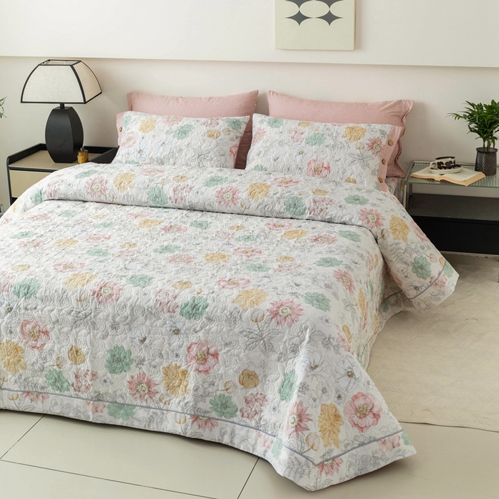 91家纺网 家纺一手货源 找家纺 （总）优乐家纺 2025新款纯棉印花夹棉系列床盖三件套-纽扣款