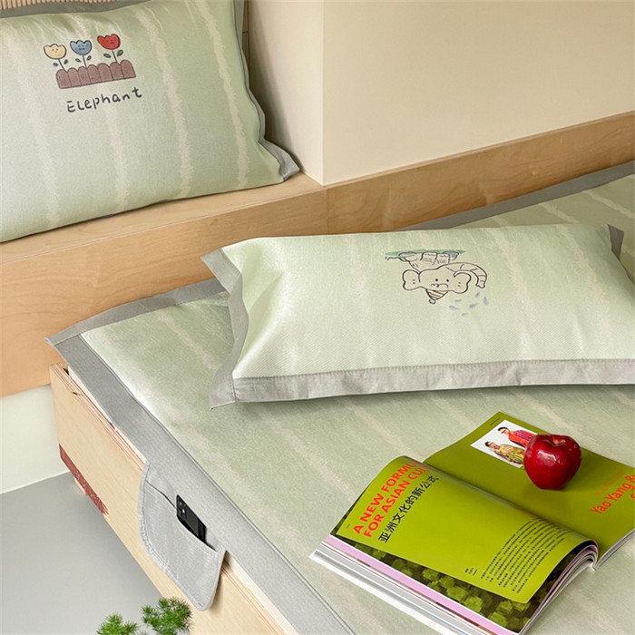 91家纺网 家纺一手货源 找家纺 圆岛家纺 2024新款900D卡通冰丝养生席 假日小象