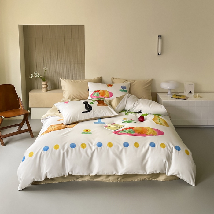 91家纺网 家纺一手货源 找家纺 （总）圆岛家纺 2024新款原创手绘系列100s 全棉数码印花四件套-猫猫vlog