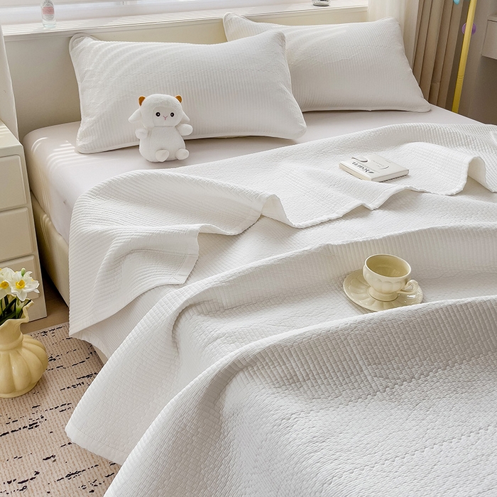 91家纺网 家纺一手货源 找家纺 羽爱家纺 2024新款双面纯色全棉水洗床盖 奶白