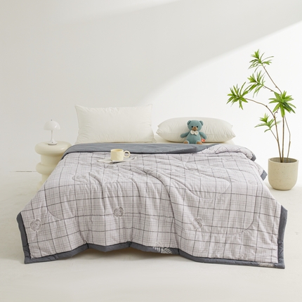 91家纺网 家纺一手货源 找家纺 （总）易博 热卖全棉印花夏被