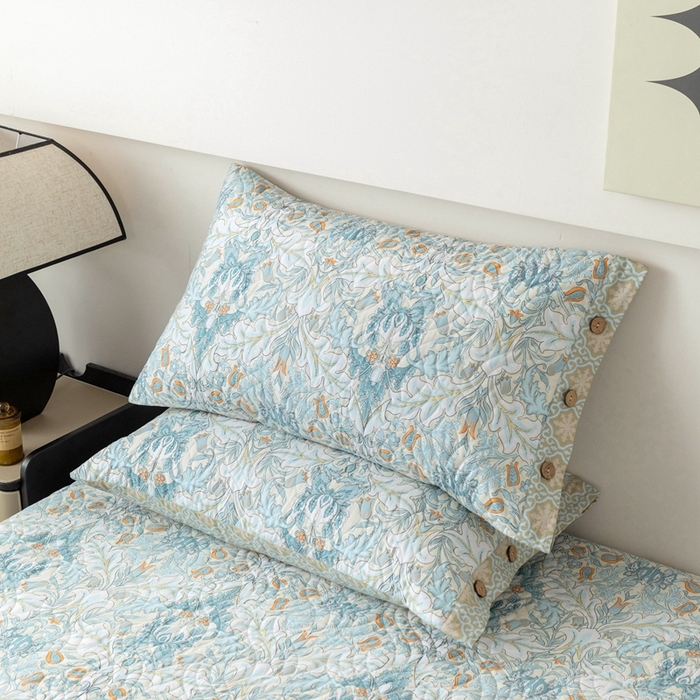 91家纺网 家纺一手货源 找家纺 优乐家纺 2025新款纯棉印花夹棉枕套系列-纽扣款 普卡拉-兰