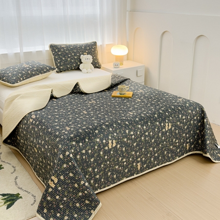 91家纺网 家纺一手货源 找家纺 （总）金丝鸟家纺 2024新款双面全棉夹棉床盖