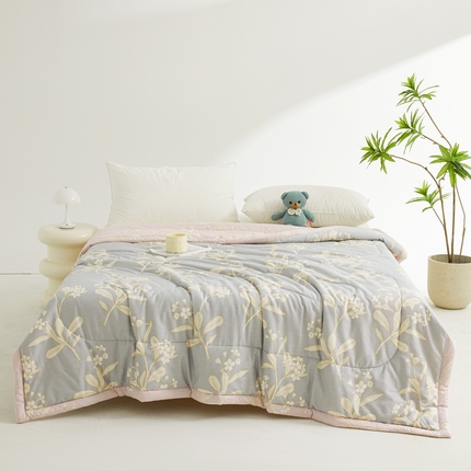 91家纺网 家纺一手货源 找家纺 （总）易博 热卖全棉印花夏被