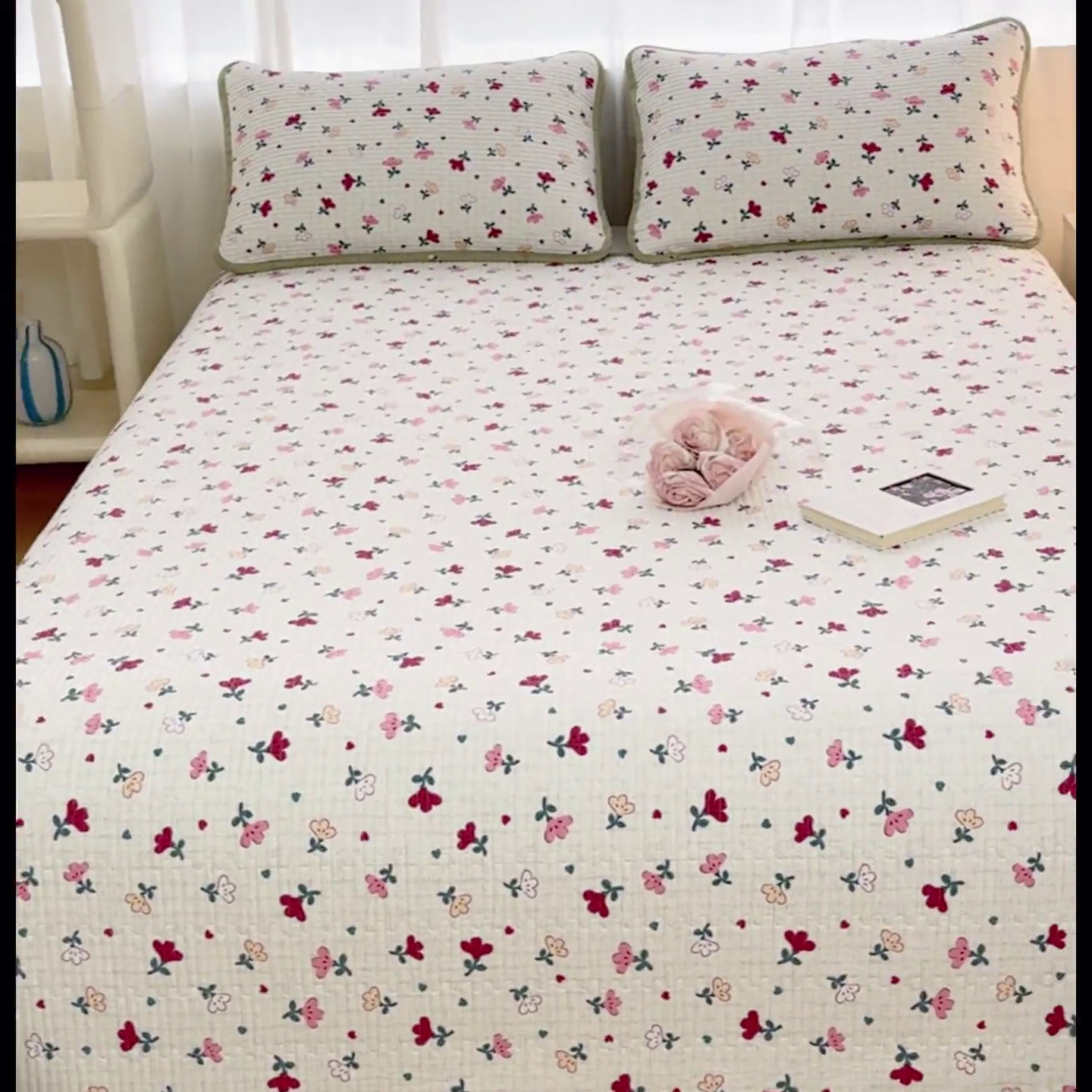 91家纺网 家纺一手货源 找家纺 金丝鸟家纺 2024新款双面全棉夹棉床盖 花束