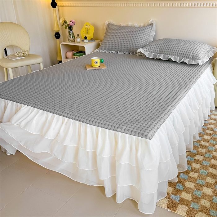 91家纺网 家纺一手货源 找家纺 屹成家纺 2024新款PE高分子冰丝凉席床裙款 菱形格-灰