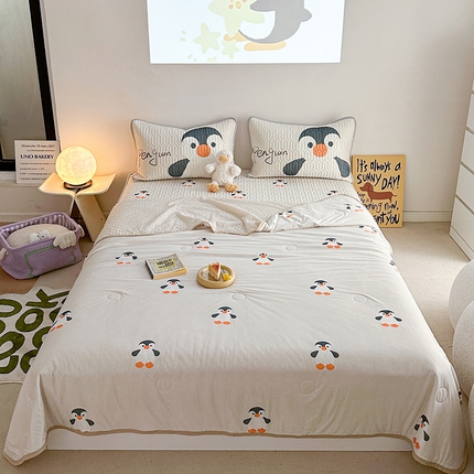 91家纺网 家纺一手货源 找家纺 美乐迪家纺 2024新款A类凉感丝ins韩风乳胶+夏被四件套 小企鹅