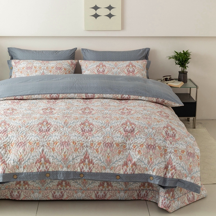 91家纺网 家纺一手货源 找家纺 优乐家纺 2025新款纯棉印花夹棉系列四件套-纽扣款 普卡拉-红