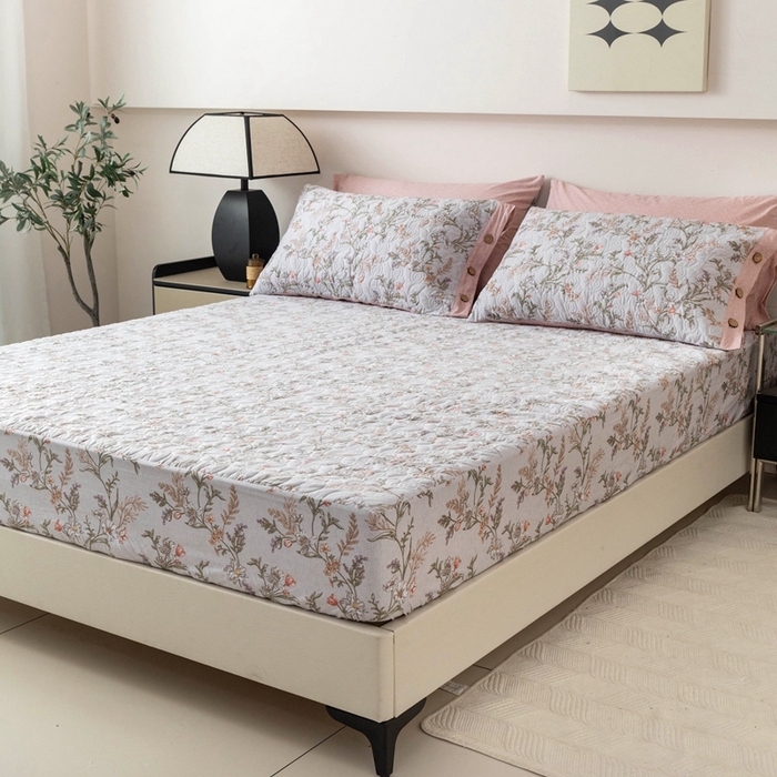 91家纺网 家纺一手货源 找家纺 优乐家纺 2025新款纯棉印花夹棉床笠三件套系列-纽扣款 清婉