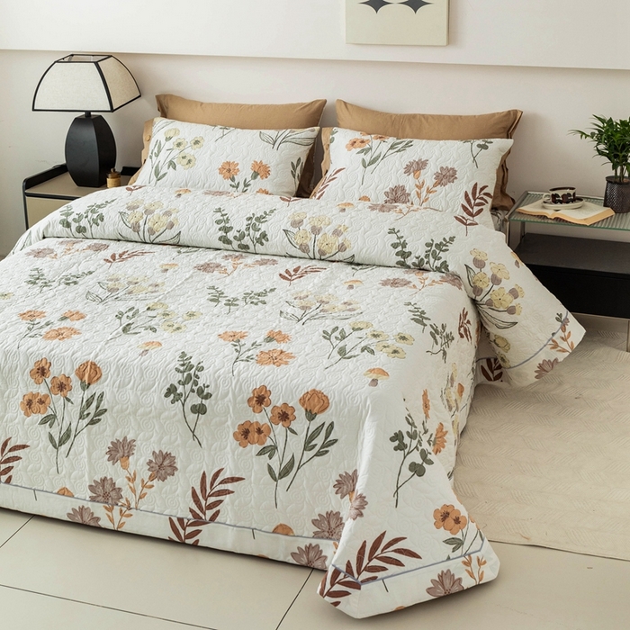 91家纺网 家纺一手货源 找家纺 优乐家纺 2025新款纯棉印花夹棉系列床盖三件套-纽扣款 南薇