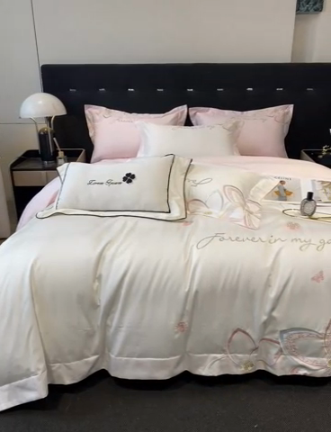 91家纺网 家纺一手货源 找家纺 星蕴家纺 2024新款喷气全工艺纯棉四件套-莉兰 莉兰白拼粉