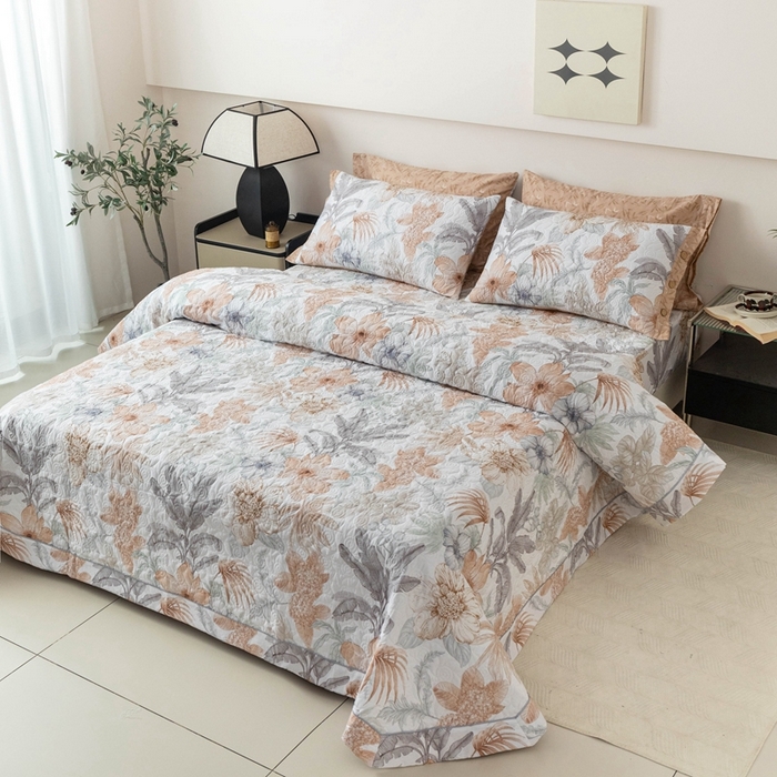 91家纺网 家纺一手货源 找家纺 优乐家纺 2025新款纯棉印花夹棉系列床盖三件套-纽扣款 春意盎然