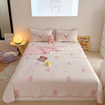 91家纺网 家纺一手货源 找家纺 美乐迪家纺 2024新款A类凉感丝ins韩风乳胶+夏被四件套 可爱猪