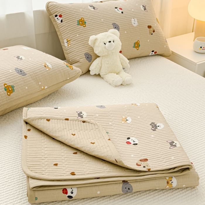 91家纺网 家纺一手货源 找家纺 金丝鸟家纺 2024新款双面全棉夹棉床盖 咖色喵星人