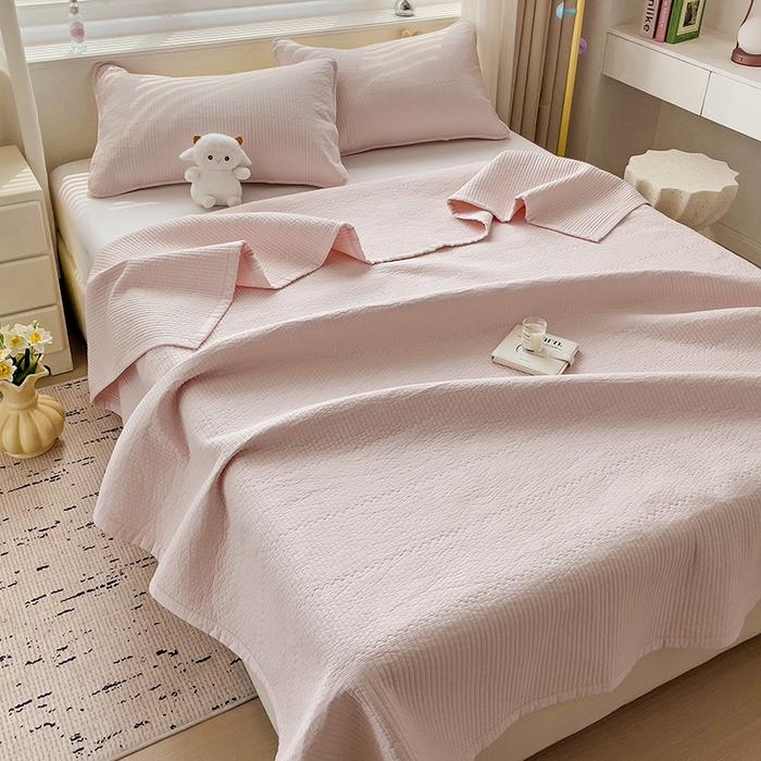 91家纺网 家纺一手货源 找家纺 羽爱家纺 2024新款双面纯色全棉水洗床盖 浅玉