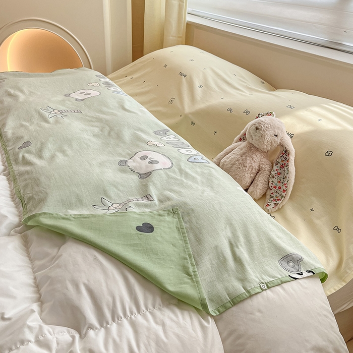 91家纺网 家纺一手货源 找家纺 绵庭家纺 2024新款全棉印花隔脏睡袋 熊猫戏水绿